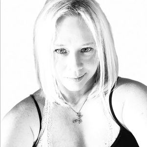 Meet your Posher, Candace